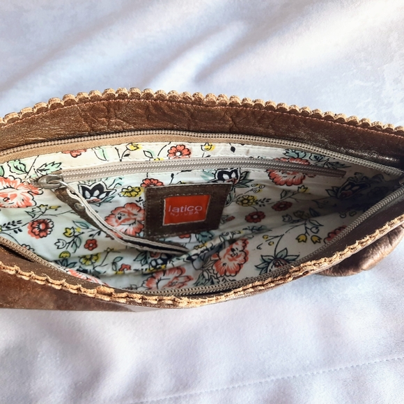 Leather wristlet - Picture 2 of 2